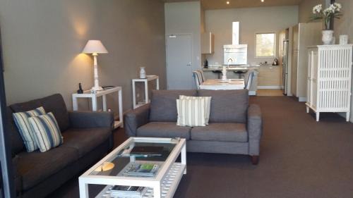 Two-Bedroom King Suite (4 Adults) - Water Front