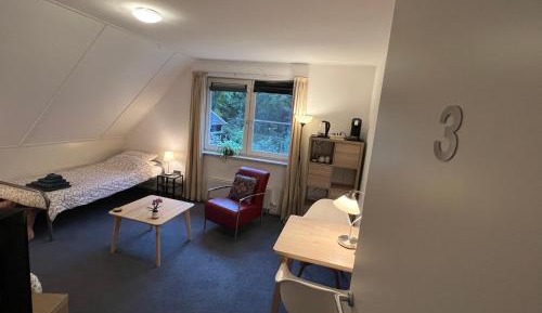 Twin Room with Shared Bathroom