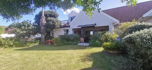 Four-Bedroom Holiday Home