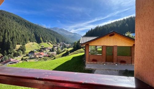King Room with Mountain View