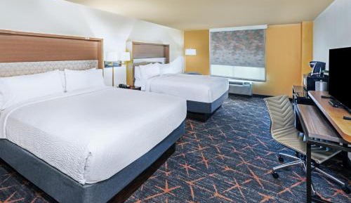 Standard Room with Two Queen Beds