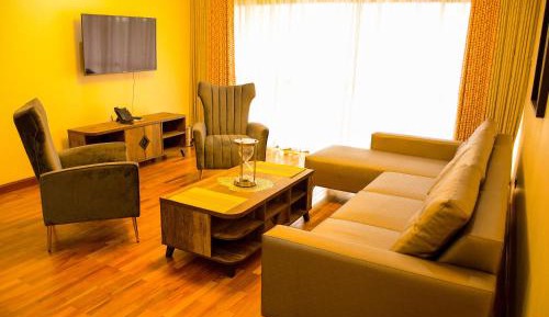 Deluxe King Room