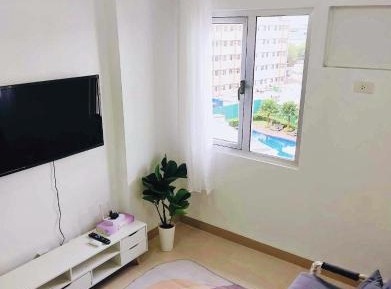 Apartment with Pool View 
