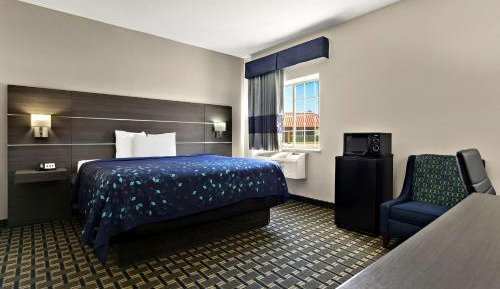 King Suite with Spa Bath