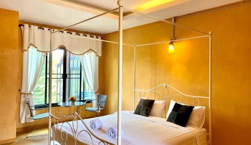 Deluxe King Room