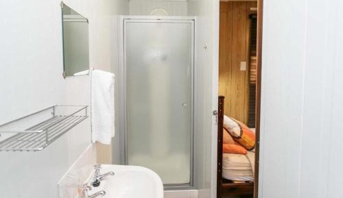 Twin Room with Private Bathroom