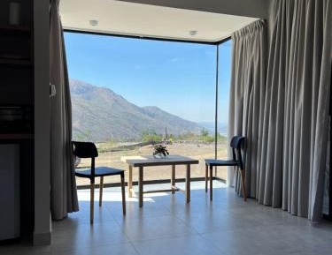 Deluxe Double or Twin Room with Mountain View