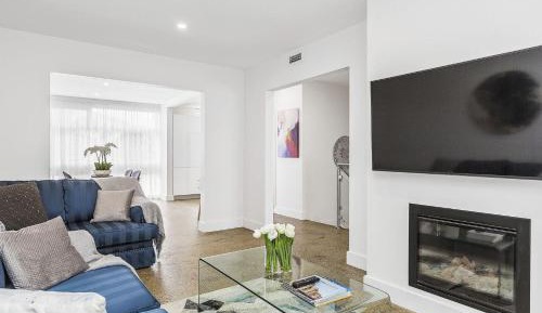 Three-Bedroom Townhouse