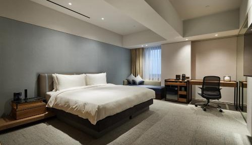Superior King Room