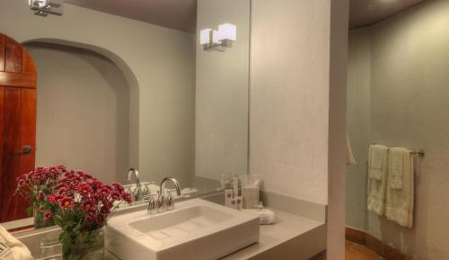 Deluxe Queen Room with Two Queen Beds