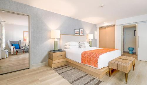 Standard King Room