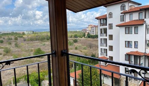 Studio with Balcony