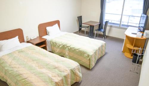 Twin Room - Electric Cigarettes Only