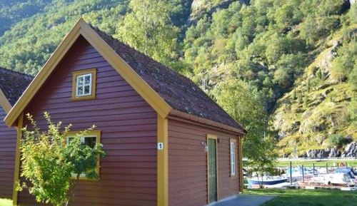 One-Bedroom Cottage with Sleeping Loft