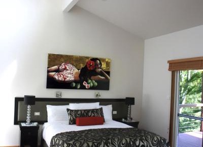 One-Bedroom House with Ocean View & Free Car Hire
