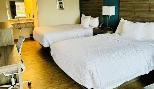 Double Room with Two Double Beds and Roll-in Shower - Mobility Access/Non-Smoking