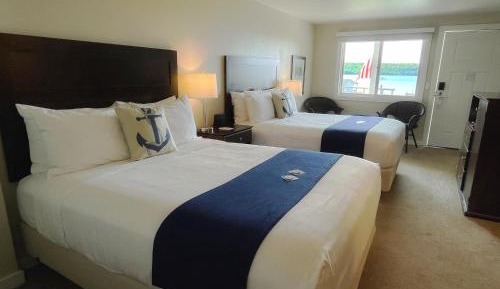 Queen Room with Two Queen Beds