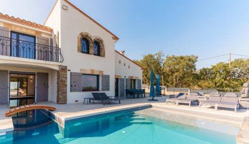 Villa with Sea View