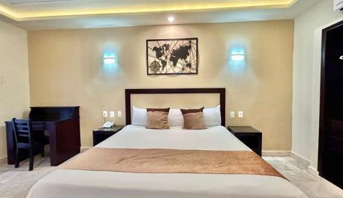 Queen Room