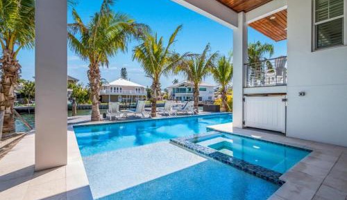 Four-Bedroom Holiday Home