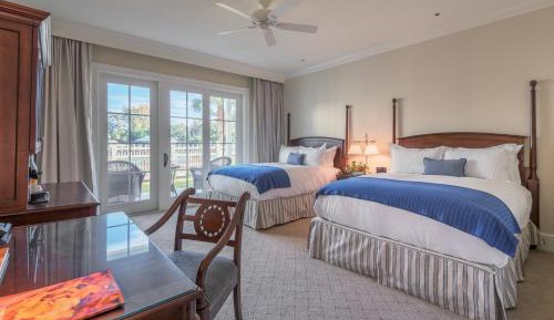 Poolside Guest House Queen Queen Room