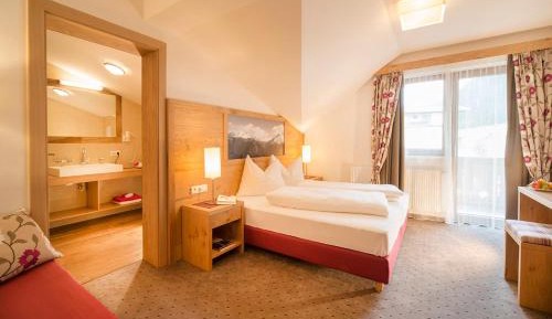 Comfort Triple Room