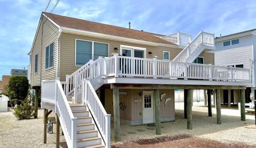 Three-Bedroom Vacation Home 