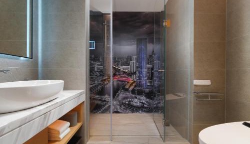 Double Room with Movie