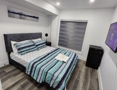 Deluxe Queen Room