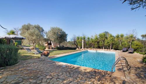 Villa with Garden View