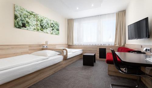 Twin Room with Bath