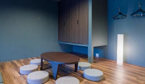 Room for 8 People - No Pets Allowed