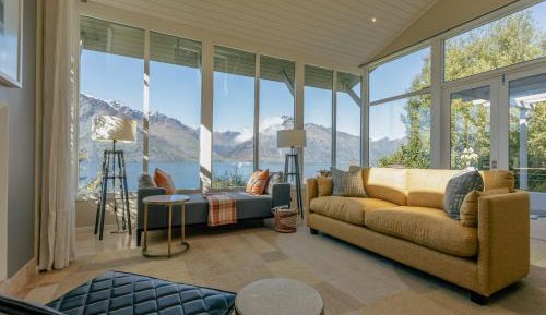 Grand Lake View Suite