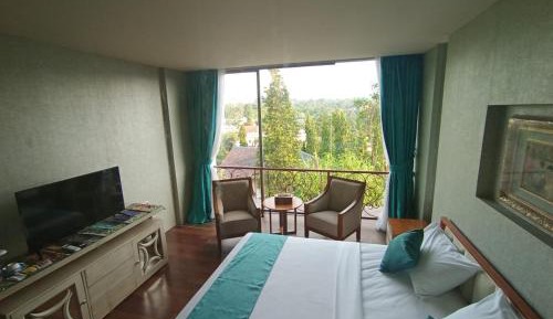 Double Room with Mountain View