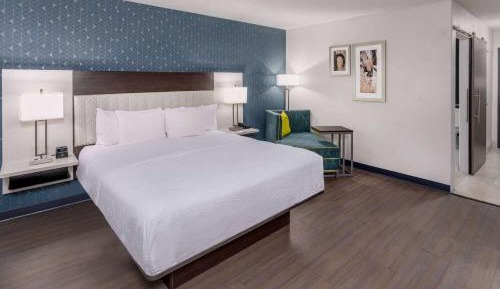 King Room - Mobility Access/Non-Smoking