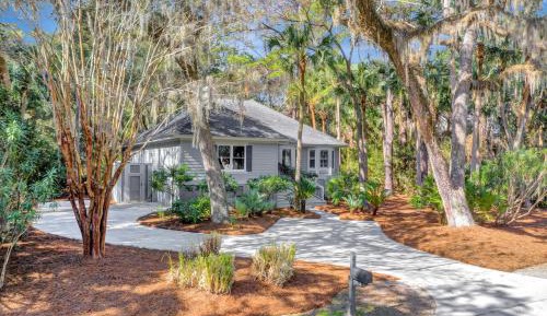 Four-Bedroom Holiday Home