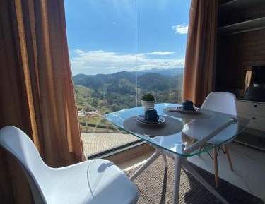 Deluxe Room (2 Adults + 1 Child)