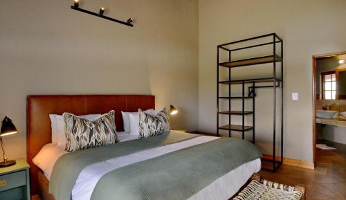 Riverfront Suite – Full-Board & 2 Game Drives