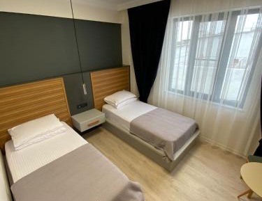 Twin Room with Shower