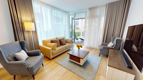 Apartment with Terrace