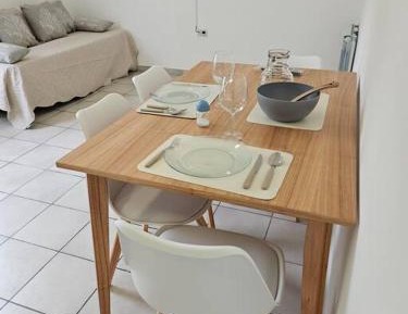 Apartment with Mountain View