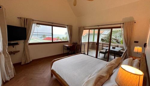 Queen Suite with Sea View