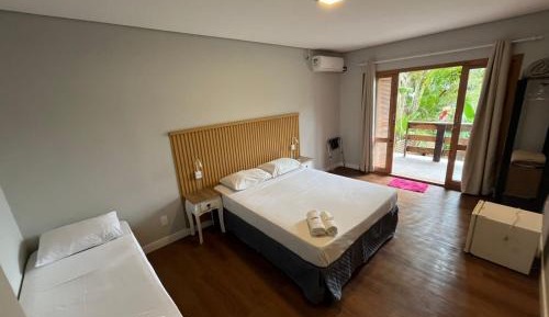 Suite with Lake View