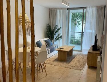 Apartment with Garden View