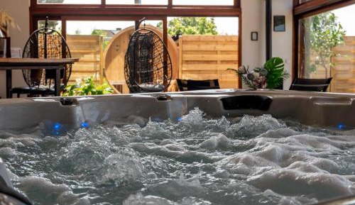 Suite with Hot Tub