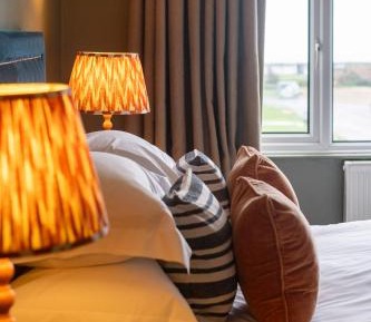 Deluxe King Room with Sea View