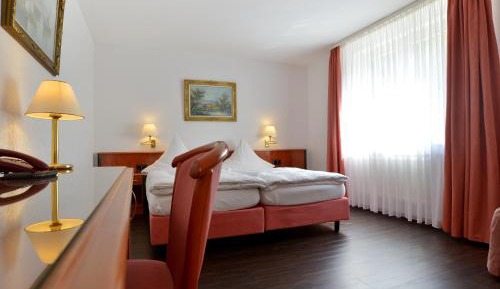 Comfort Family Room (2 Adults + 1 Child) 
