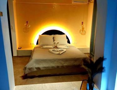 Studio with Mountain View