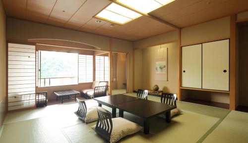 Japanese-Style Room