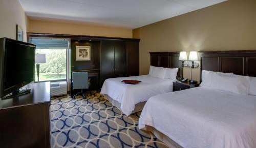 Room with Two Queen Beds - Non-Smoking